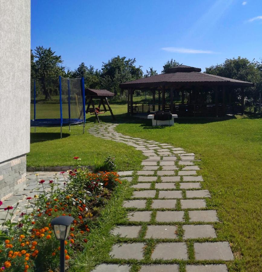 Pensiunea Casa Hortopan Târgu Jiu Exterior foto