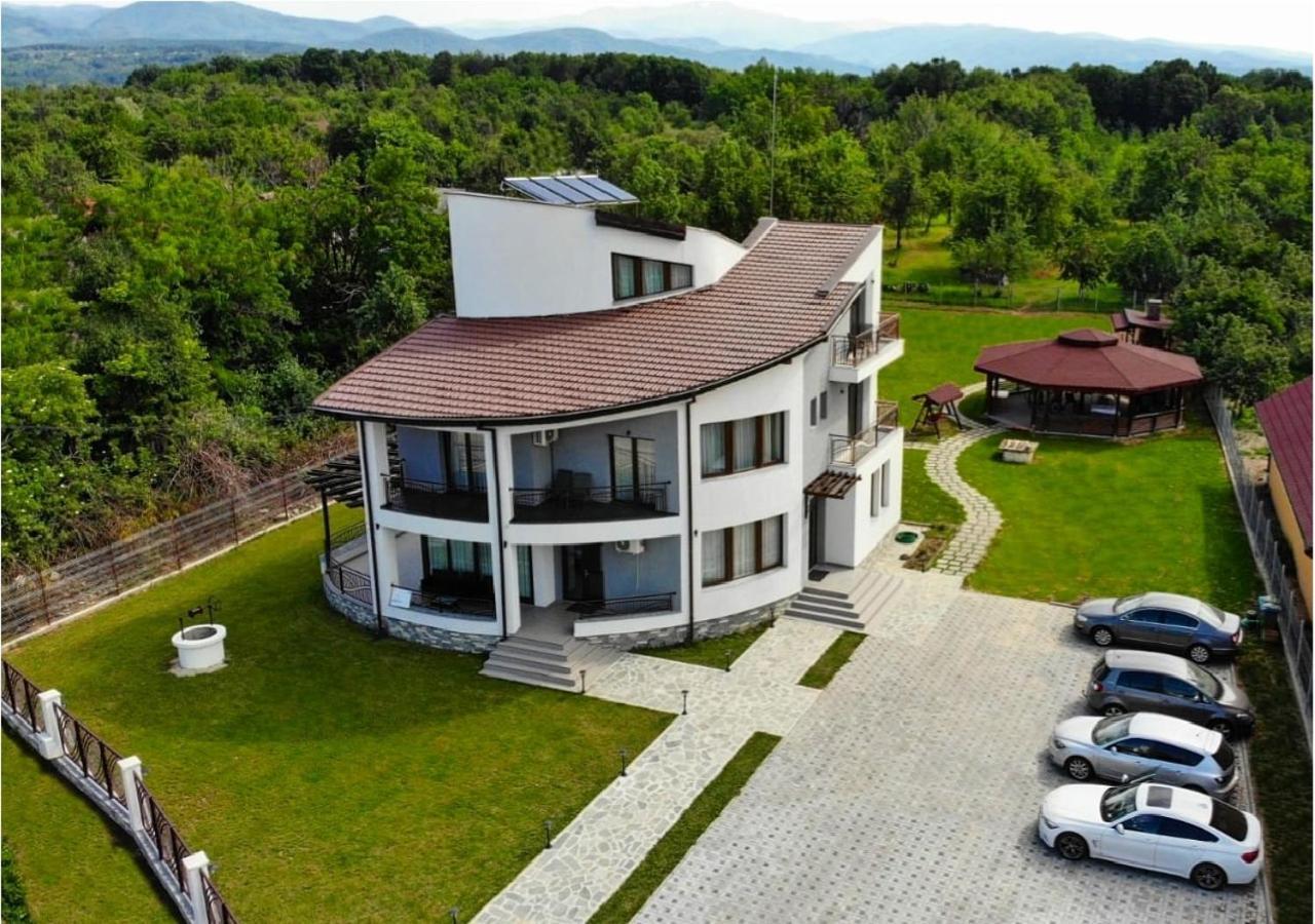 Pensiunea Casa Hortopan Târgu Jiu Exterior foto
